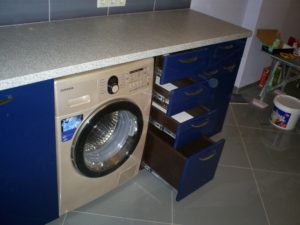 Установка кухонного гарнитура